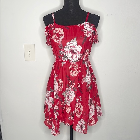 PLACE Red Floral Off-Shoulder Dress - Picture 1 of 8